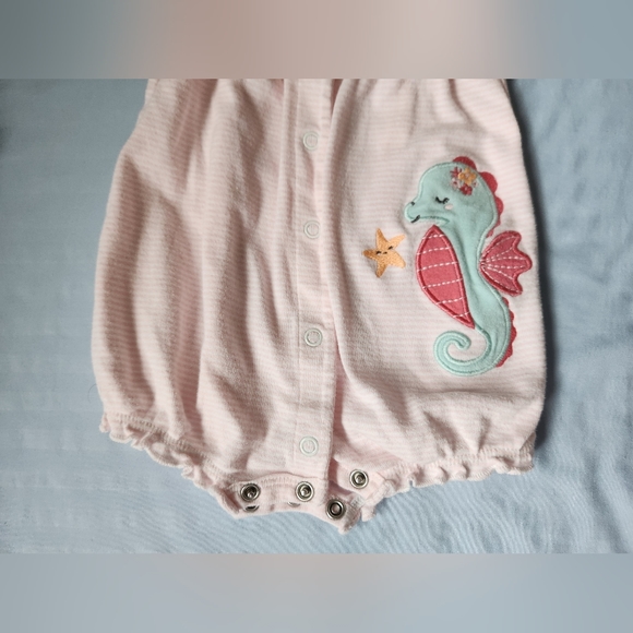 Carter's Seahorse bubble with bows and ruffles - Picture 3 of 6